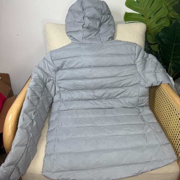 NWT Lululemon Navigation Down Fill Hoodie - Picture 4 of 8